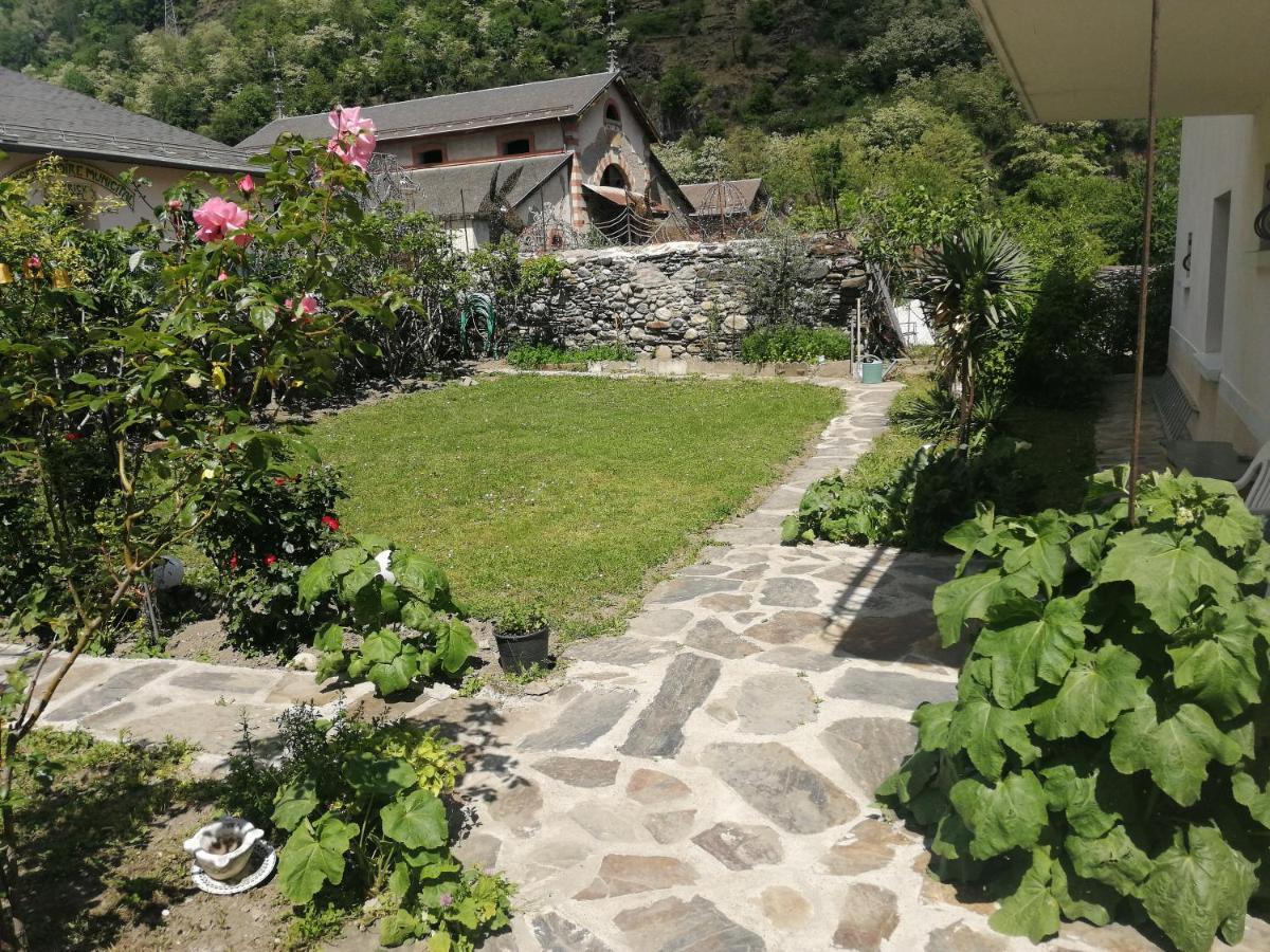 Les Rosiers Villa Bagneres-de-Luchon Exterior photo